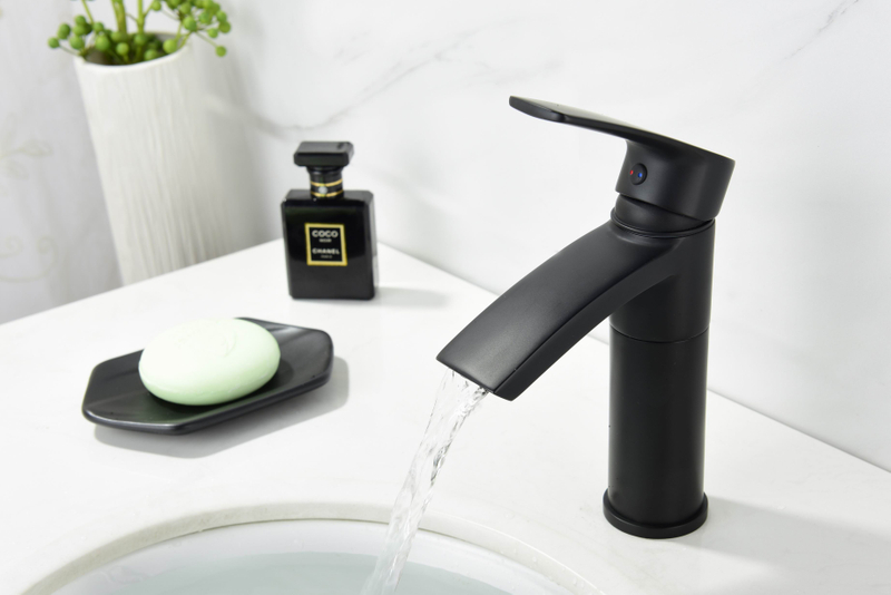 High Quality Lead-free Brass cUPC CE Certified Single Handle Basin Vanity Bathroom Water Tap