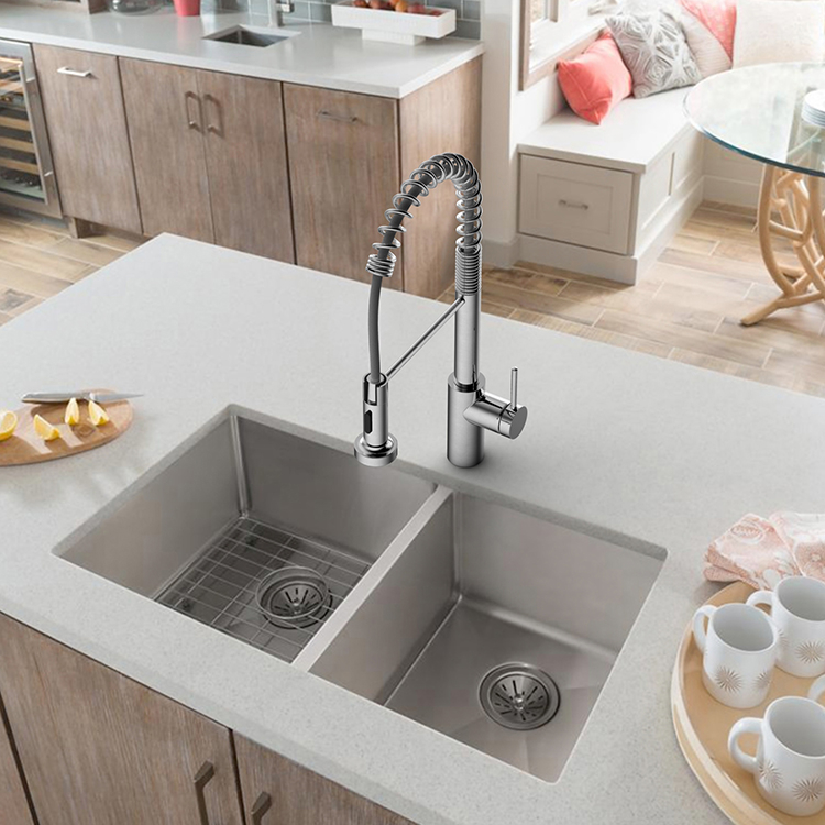 New Design Kitchen Faucet Stainless Steel Brushed Finished Faucet Single Lever Pull Down Sprayer Spring Kitchen Sink Faucet