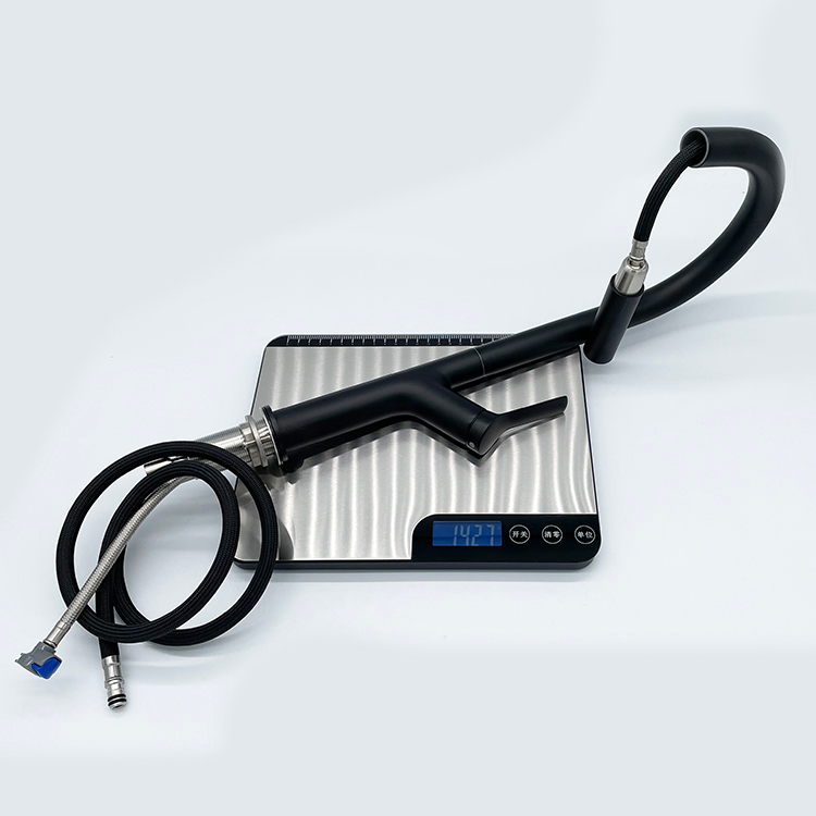 304 Stainless Steel Hot And Cold Water Flexible Hose for Kitchen Faucet with Pull Down Spray Black Color Kitchen Sink Tap