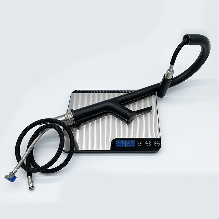 304 Stainless Steel Hot And Cold Water Flexible Hose for Kitchen Faucet with Pull Down Spray Black Color Kitchen Sink Tap