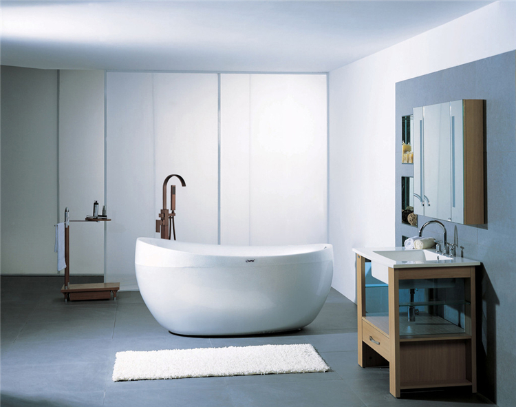 ORB Bathtub Filler