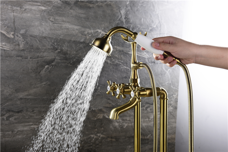 Sanitary Ware Freestanding Bathtub Brass Faucet Plated Gold