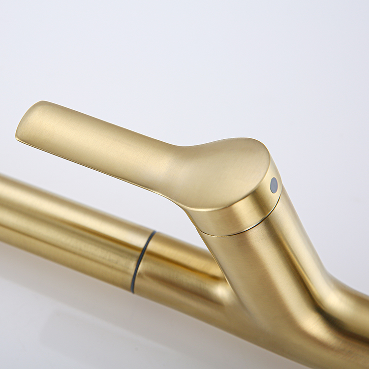 High Quality Gold Brushed Faucet SUS 304 Kitchen Faucet with Pull Down Sprayer Kitchen Sink Mixer Taps