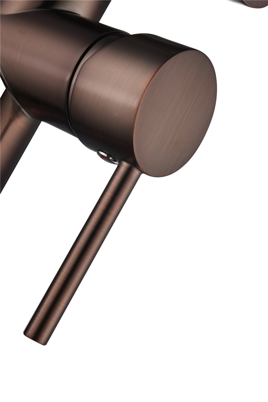 Classic Style Latest Brass Floor-Mount Bathtub Faucet High Quality