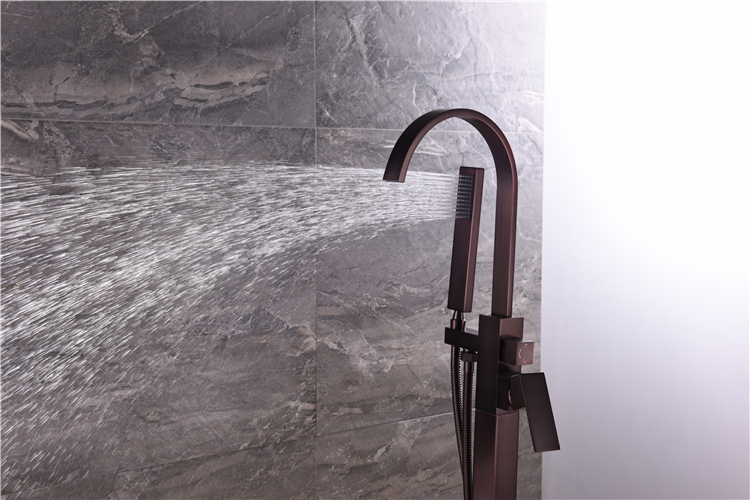 ORB Bathtub Filler