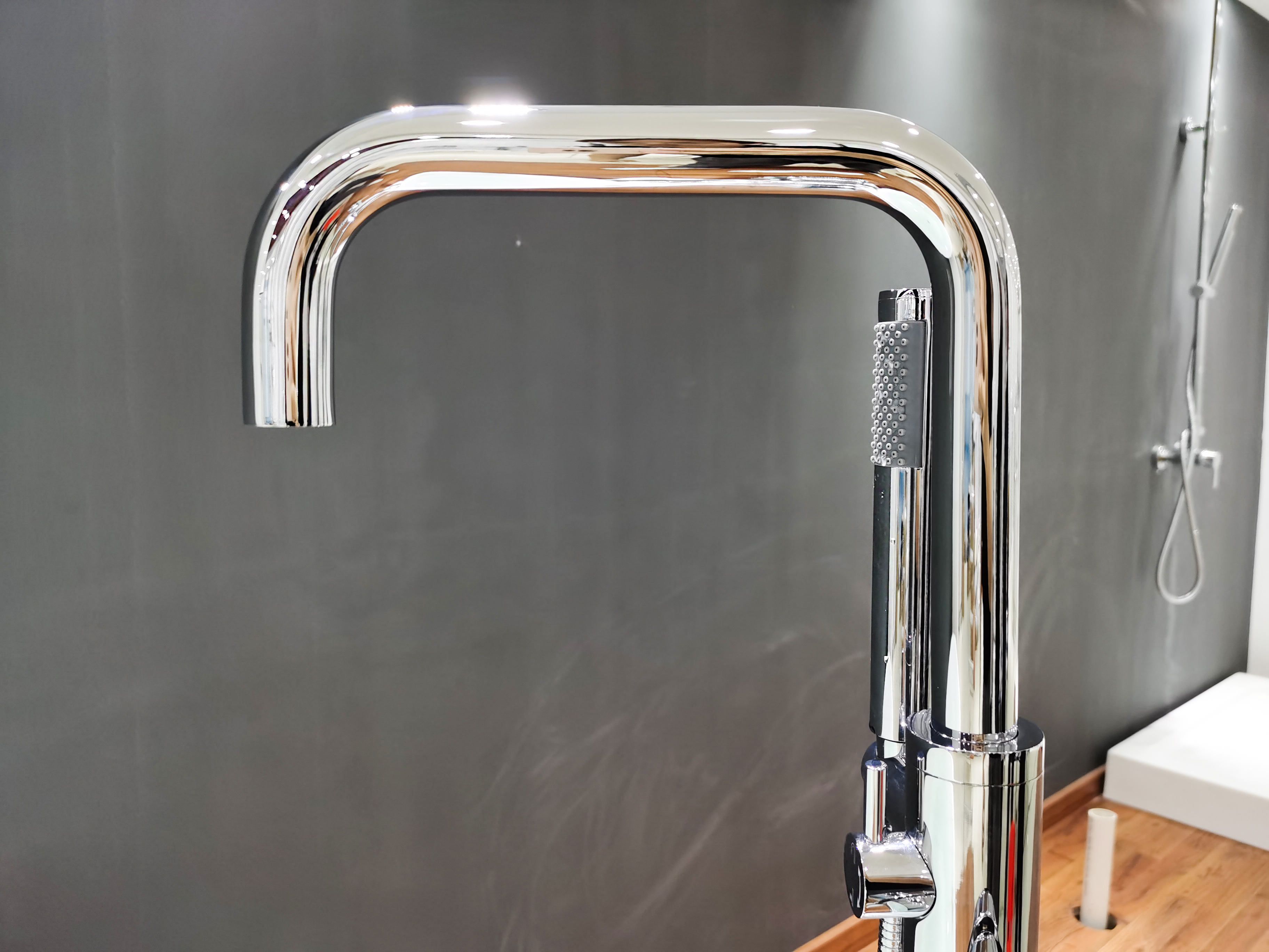 Bathtub Faucet