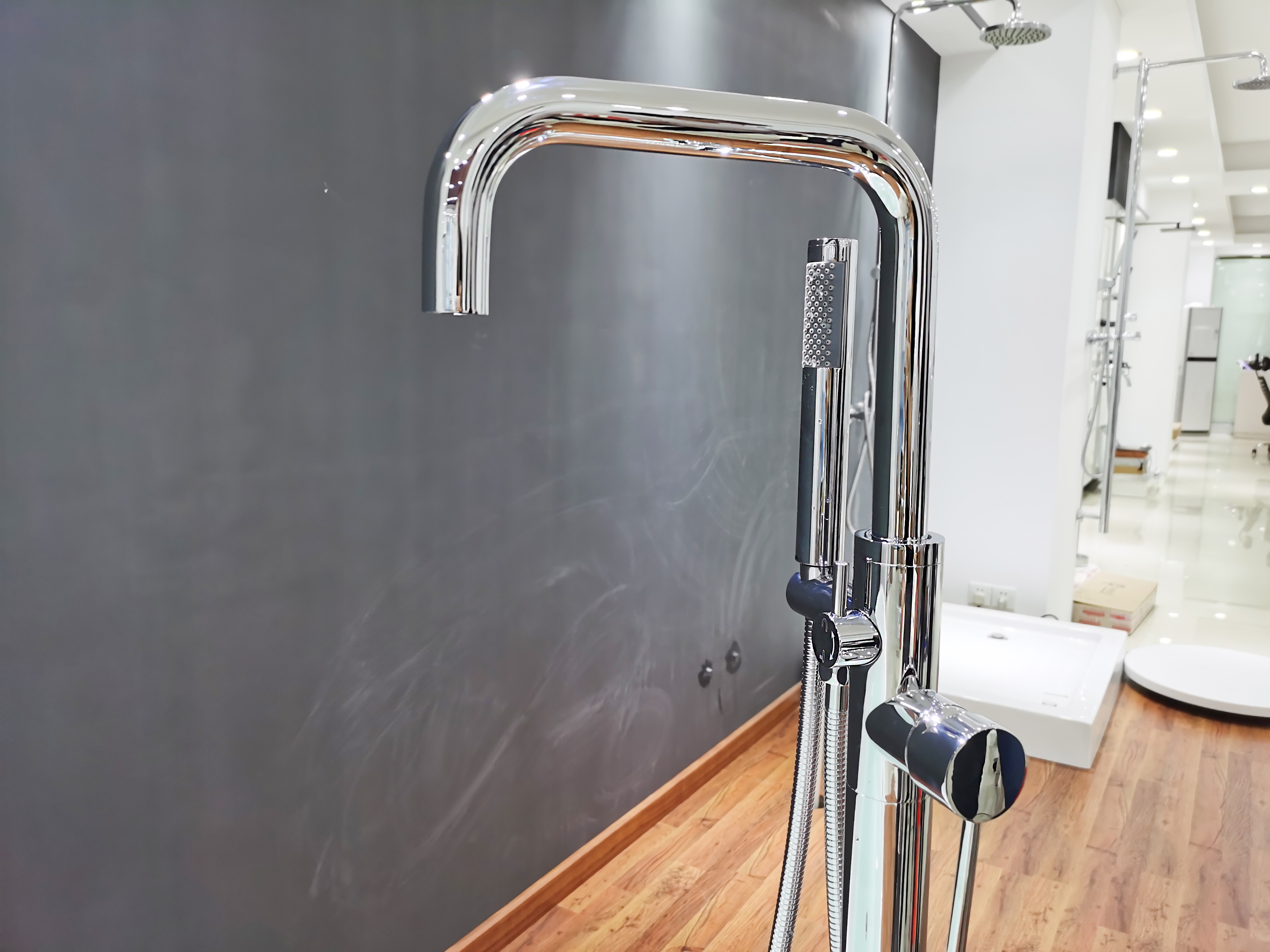 Bathtub Faucet