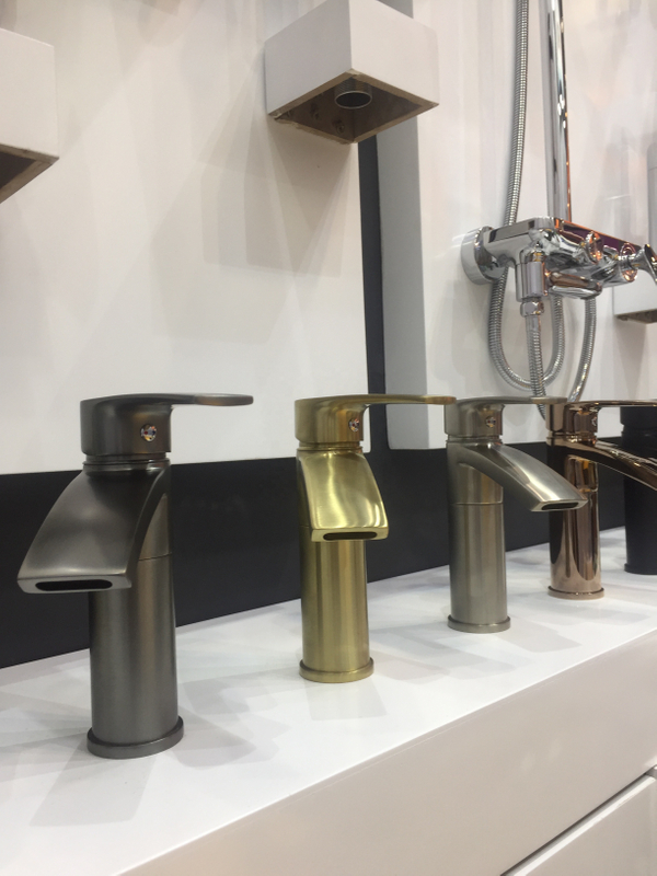 Wide Deck Mounted Watermark Brass Chrome Basin Faucet For Commercial Torneira Para Banheiro