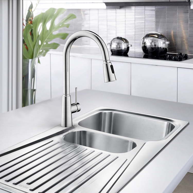 Hot Sale Deck Mounted Faucet Stainless Steel Single Handle Pull Down Mixer Taps Brushed Finishing Kitchen Faucet