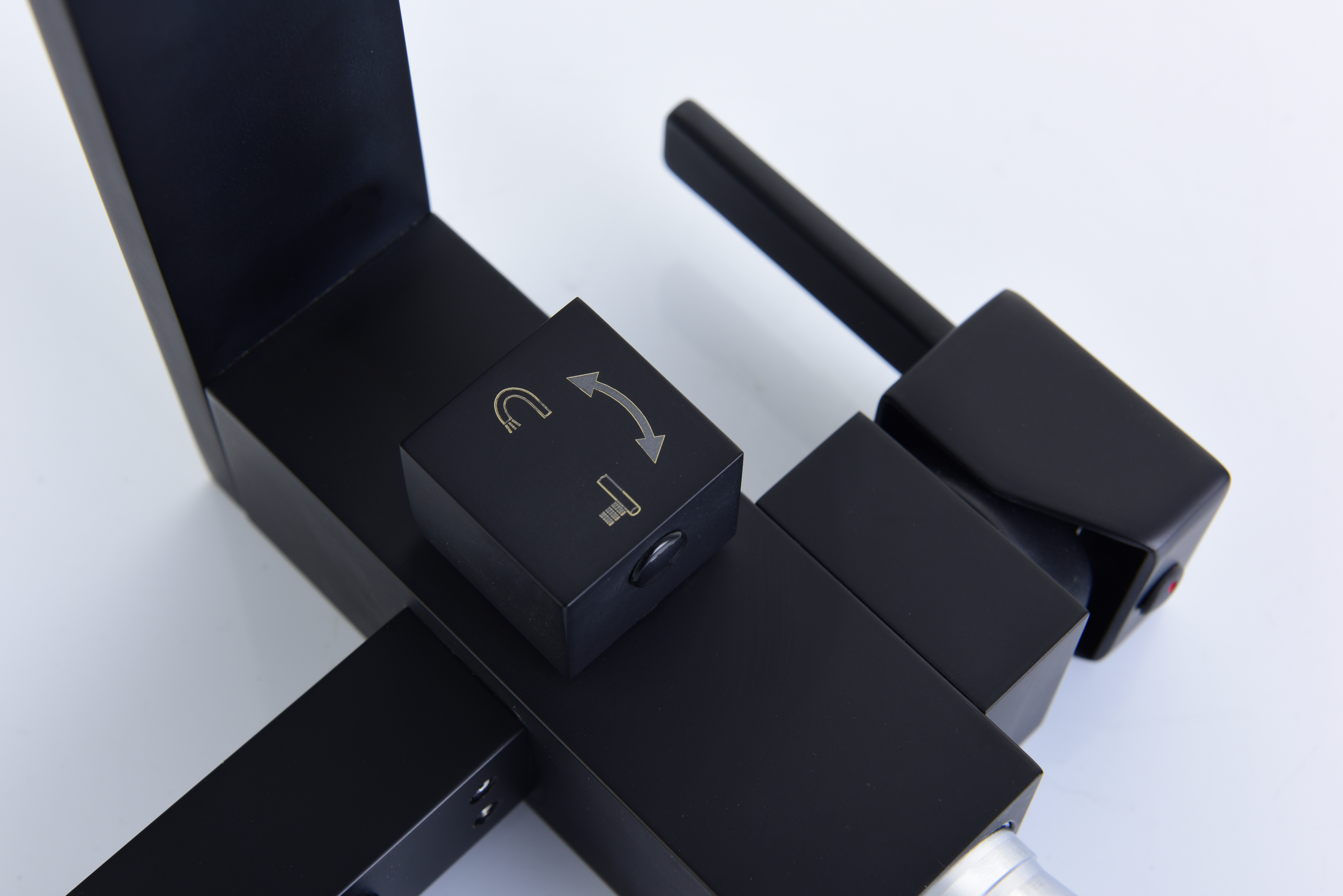 Matte Black Freestanding Bathtub Faucet Thermostatic Bathroom Faucet