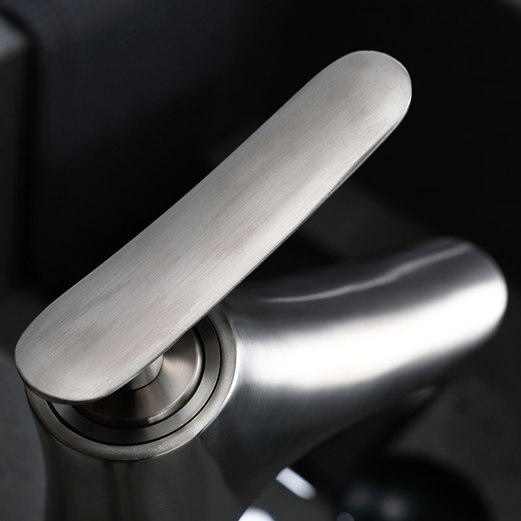 Modern Design Hot Cold Water Tap Faucet Wash Basin Mixer Single Handle Basin Faucet