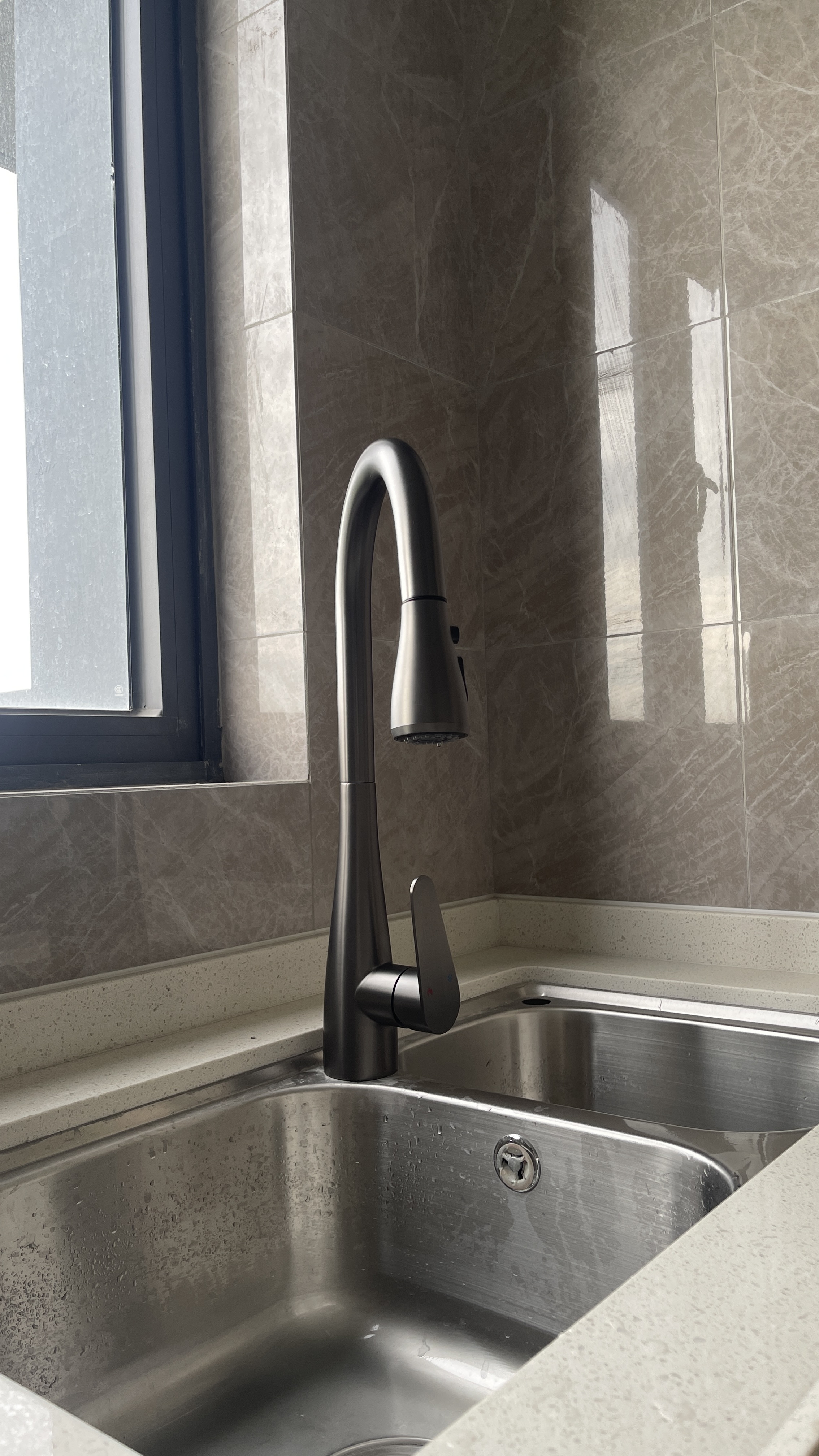 kitchen faucet