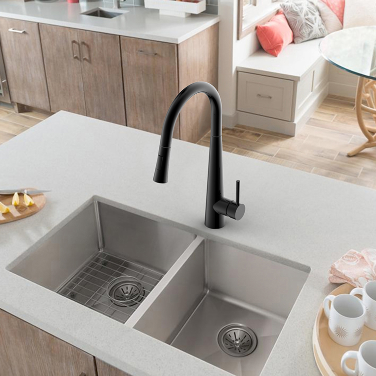 Faucet Matte Black Hot And Cold Water Single Handle Sink Tap Pull Down Spray Kitchen Faucet