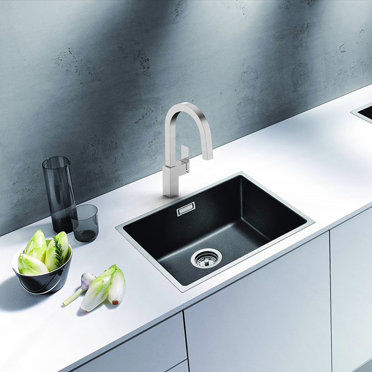 Easy Installation Hot And Cold Water Kitchen Mixer Tap Stainless Steel 304 Pull Down Square Kitchen Faucet
