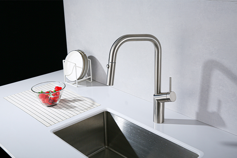 single lever kitchen faucet