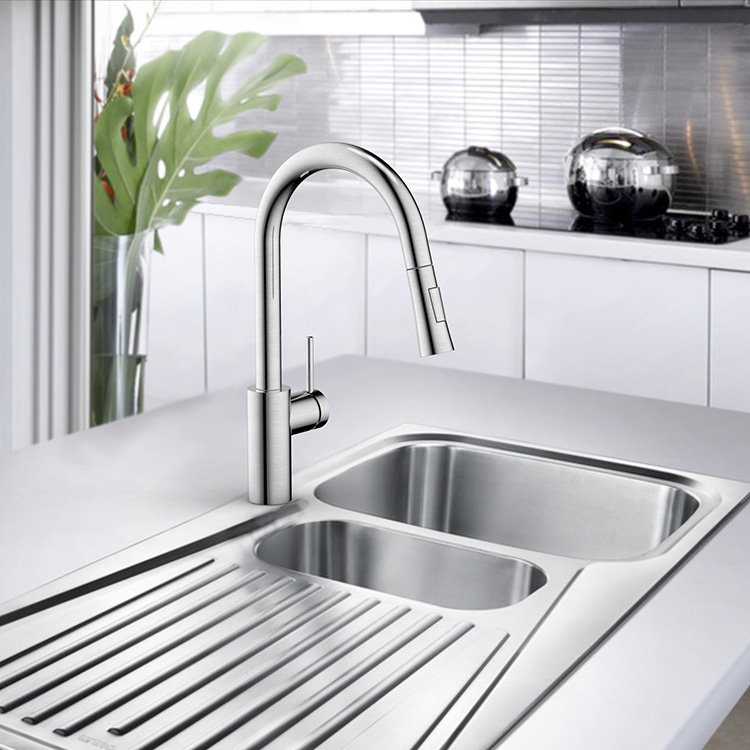 China Hot Sale One-handle Brushed Lead-free Sink Tap Pull Down Spray Kitchen Faucet 304 Stainless Steel Kitchen Faucets
