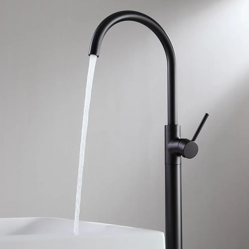 Bathroom Matte Black Round Free Standing Bathtub Faucet