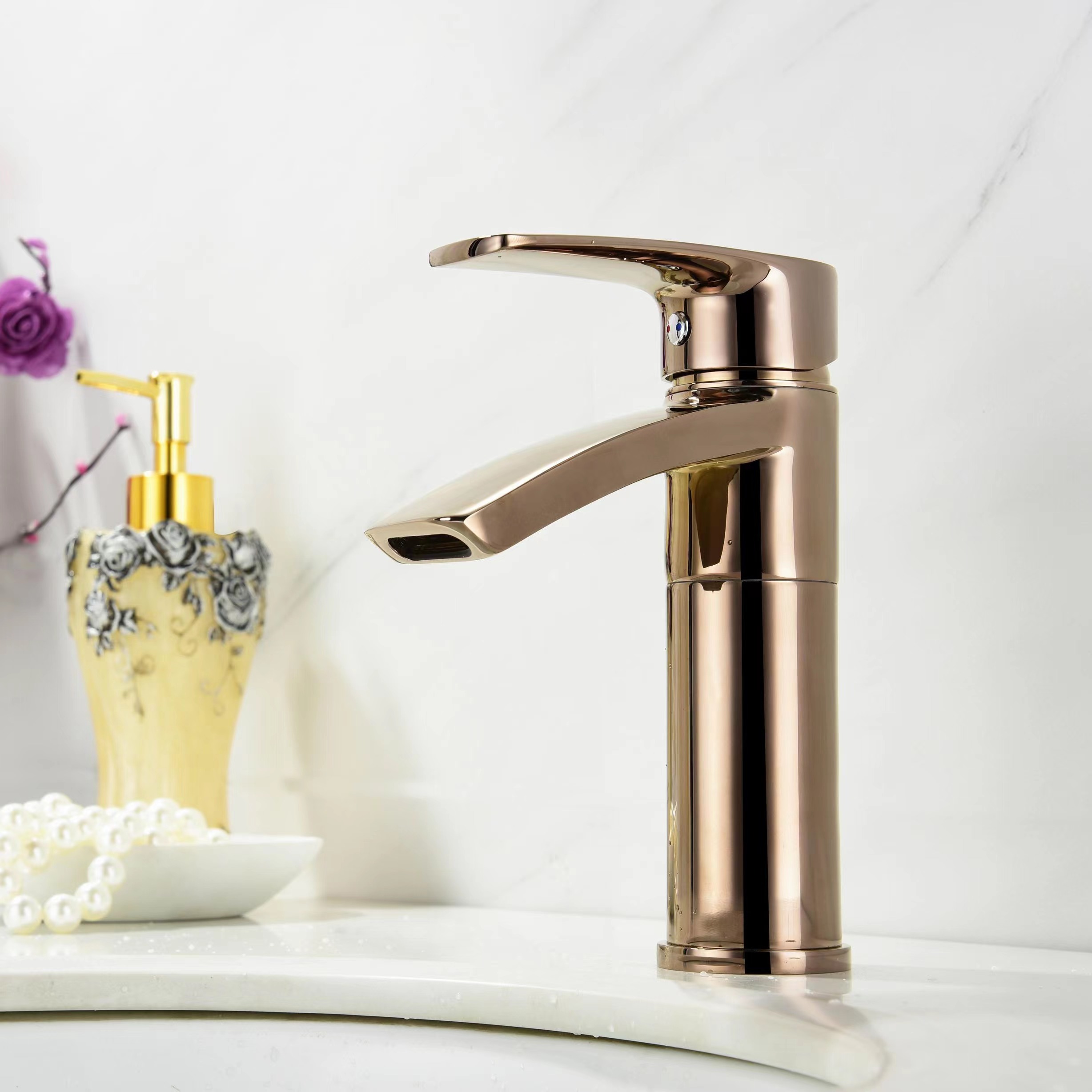 How to Select a Kitchen Faucet?
