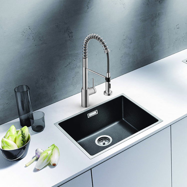 Universal 360 Degree Rotation Kitchen Taps 304 Stainless Steel Faucet Mixer Pull Down Spring Magnetic Kitchen Faucets