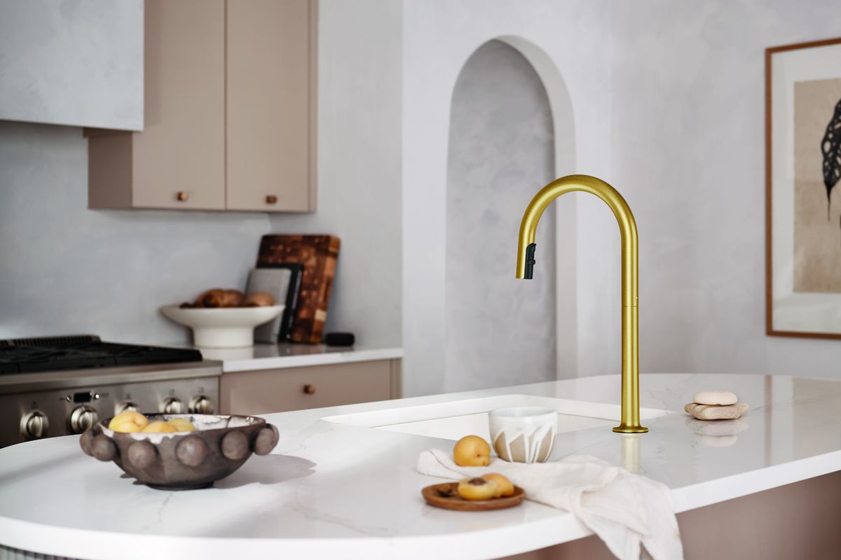 The Benefits of a Long Neck Kitchen Faucet
