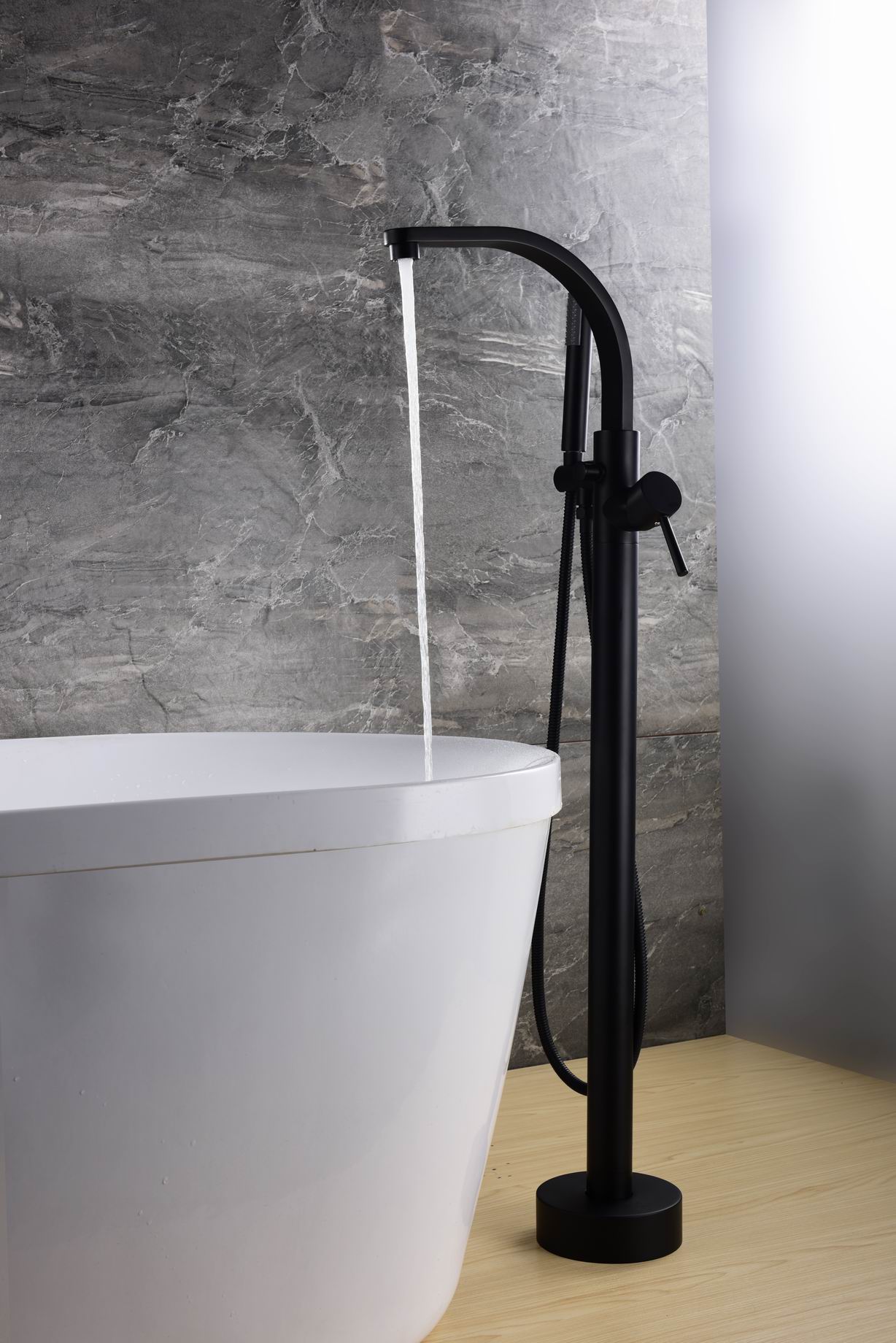 Matte Black Freestanding Bathtub Faucet 2022 Hot Selling Tap