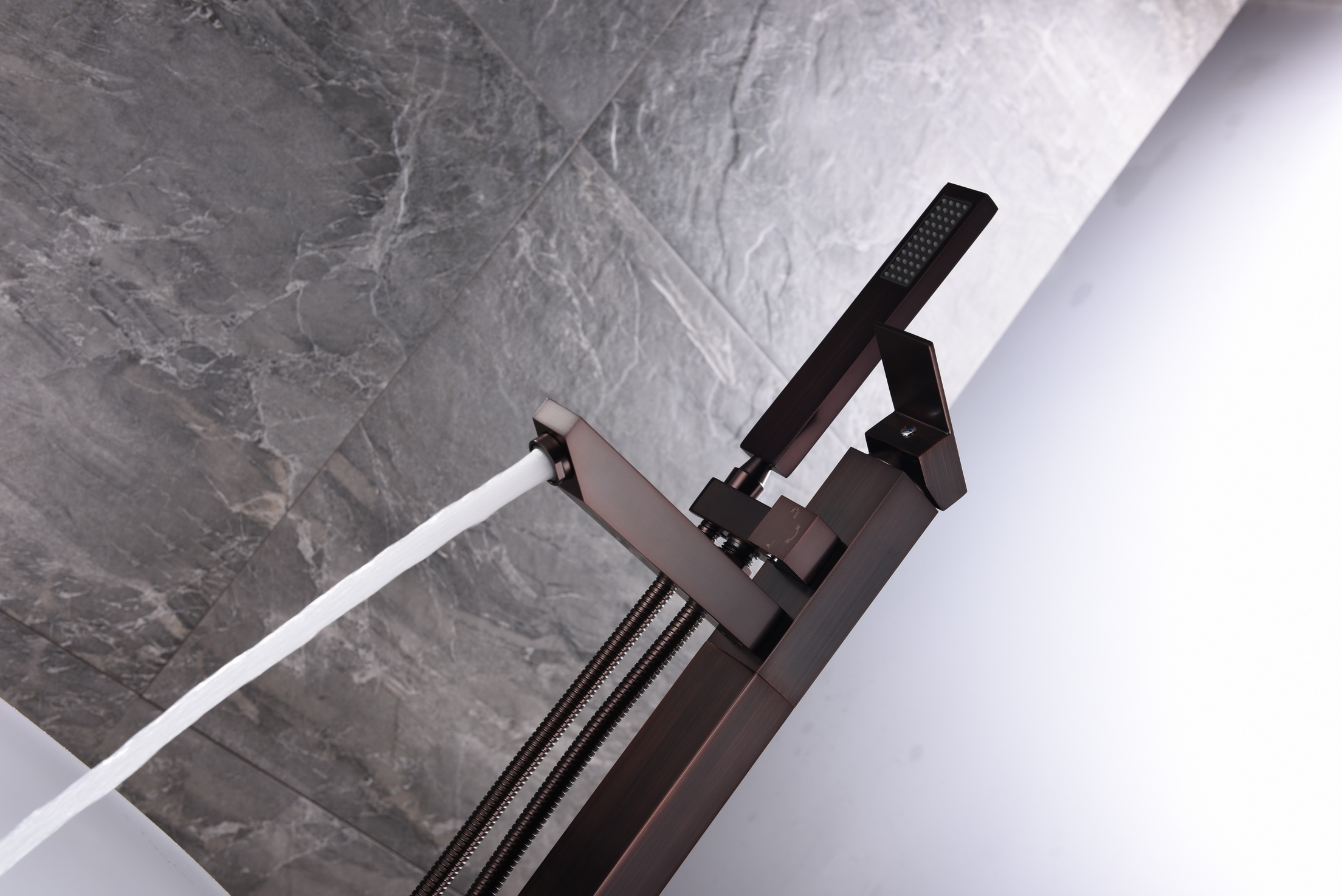 Bathtub Faucets With Hand Showers