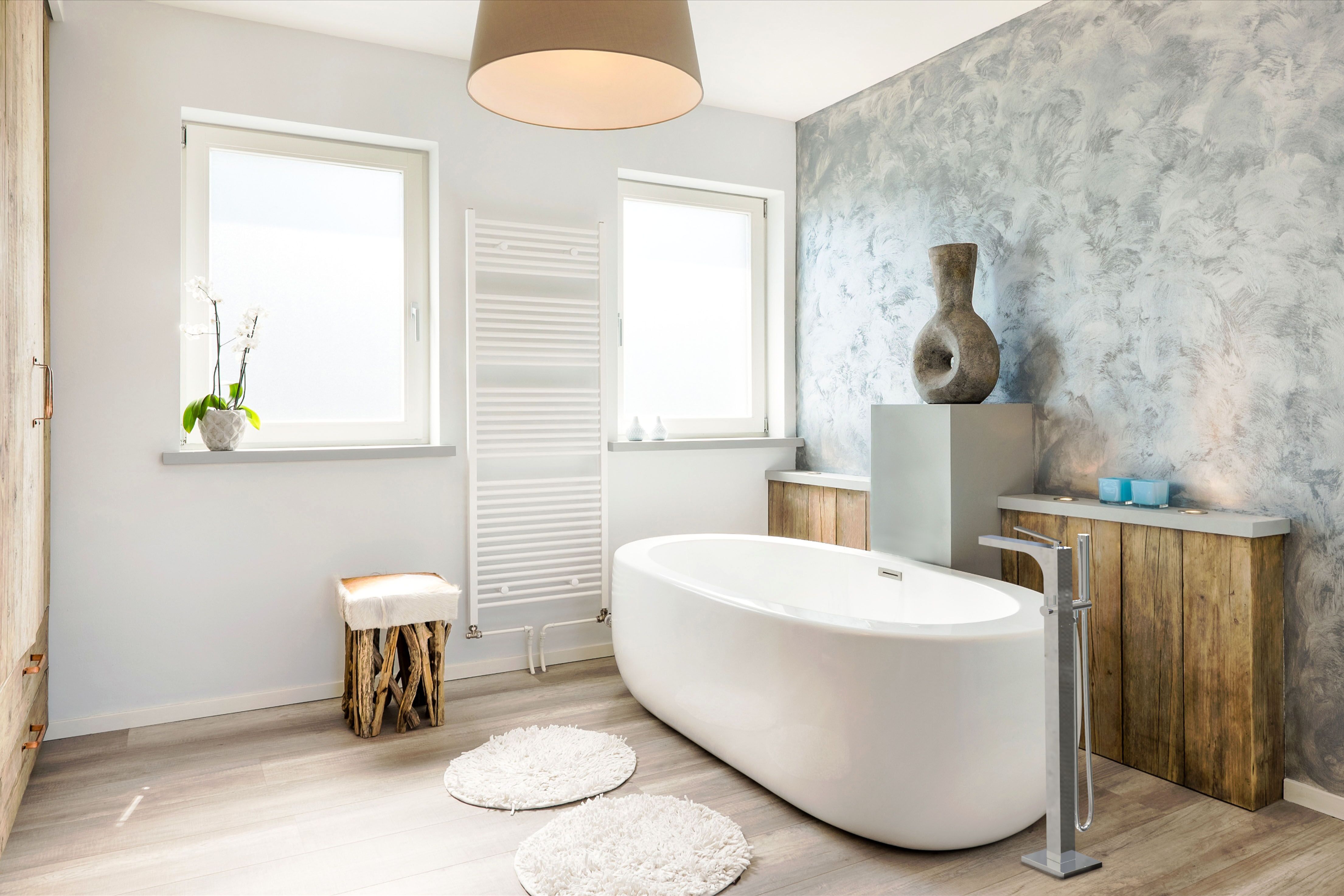 Freestanding bathtub faucet
